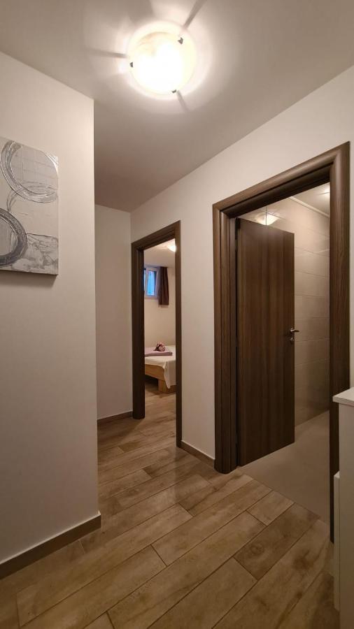 Apartments Pavlinovic คาชเตลา ภายนอก รูปภาพ